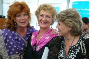 Rula Lenska and her sisters at the MELA